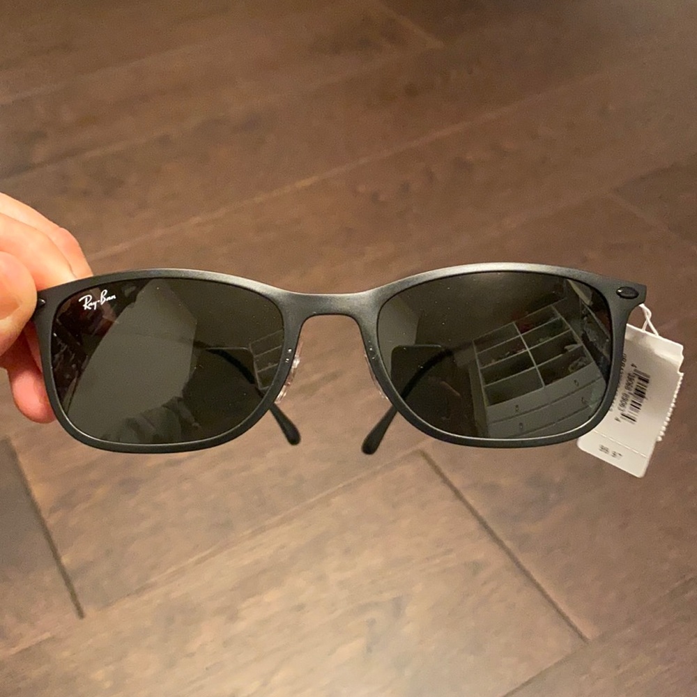 Ray ban sunglasses